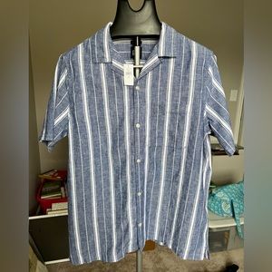 NWT Men's Gap Linen Collared Shirt - size M